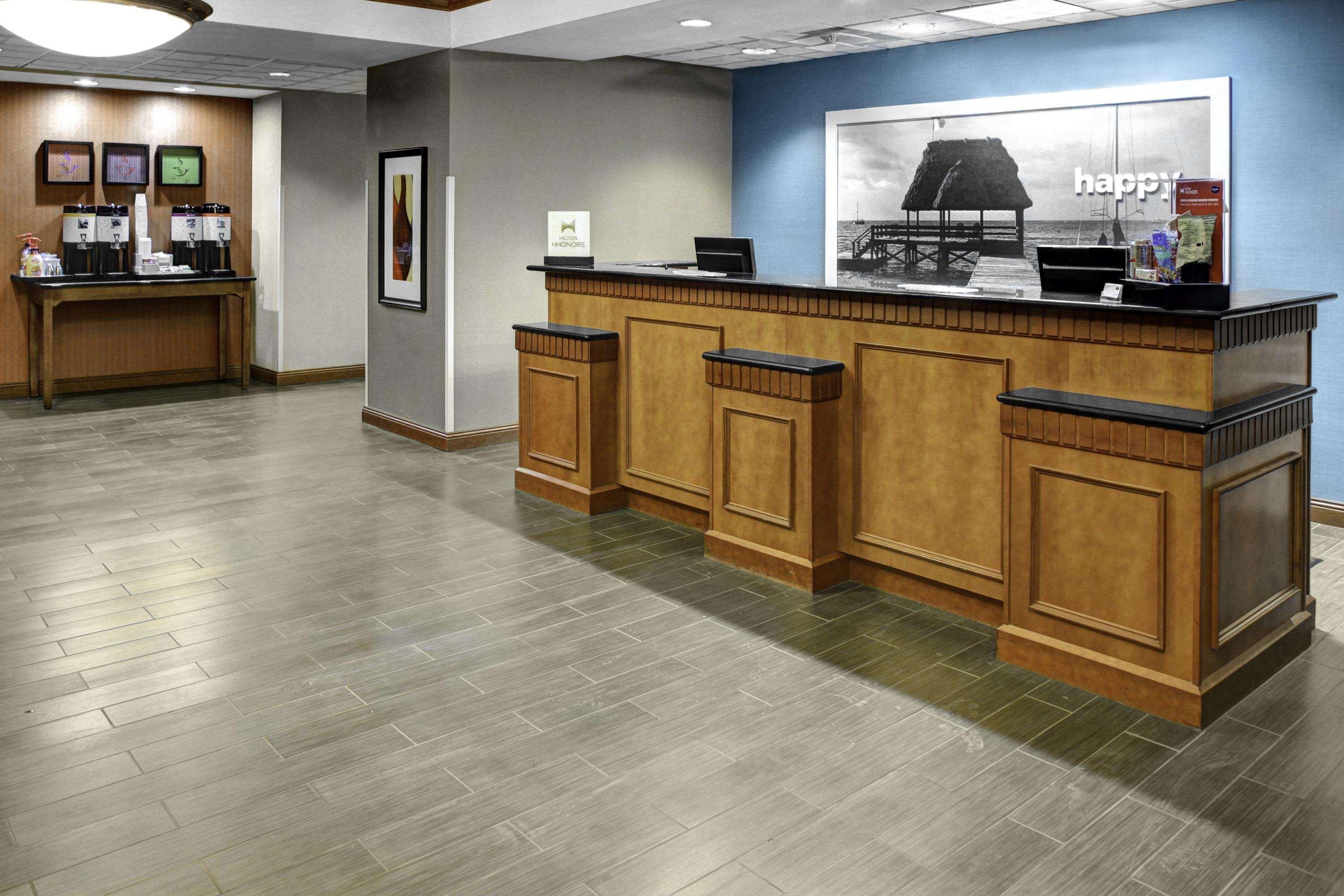 Hampton Inn Coldwater Exterior photo